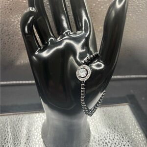 Elegant Silver Bracelet with Crystal Accent